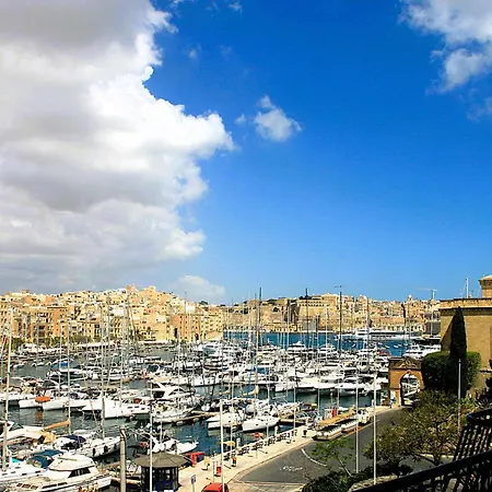Six In - Panoramic Marina View - 3 3 Baths - Valletta Ferry *